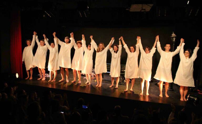 Toutes les infos pour s&rsquo;inscrire à nos cours de théâtre