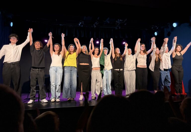 Toutes les infos pour s&rsquo;inscrire à nos cours de théâtre 2026-2027